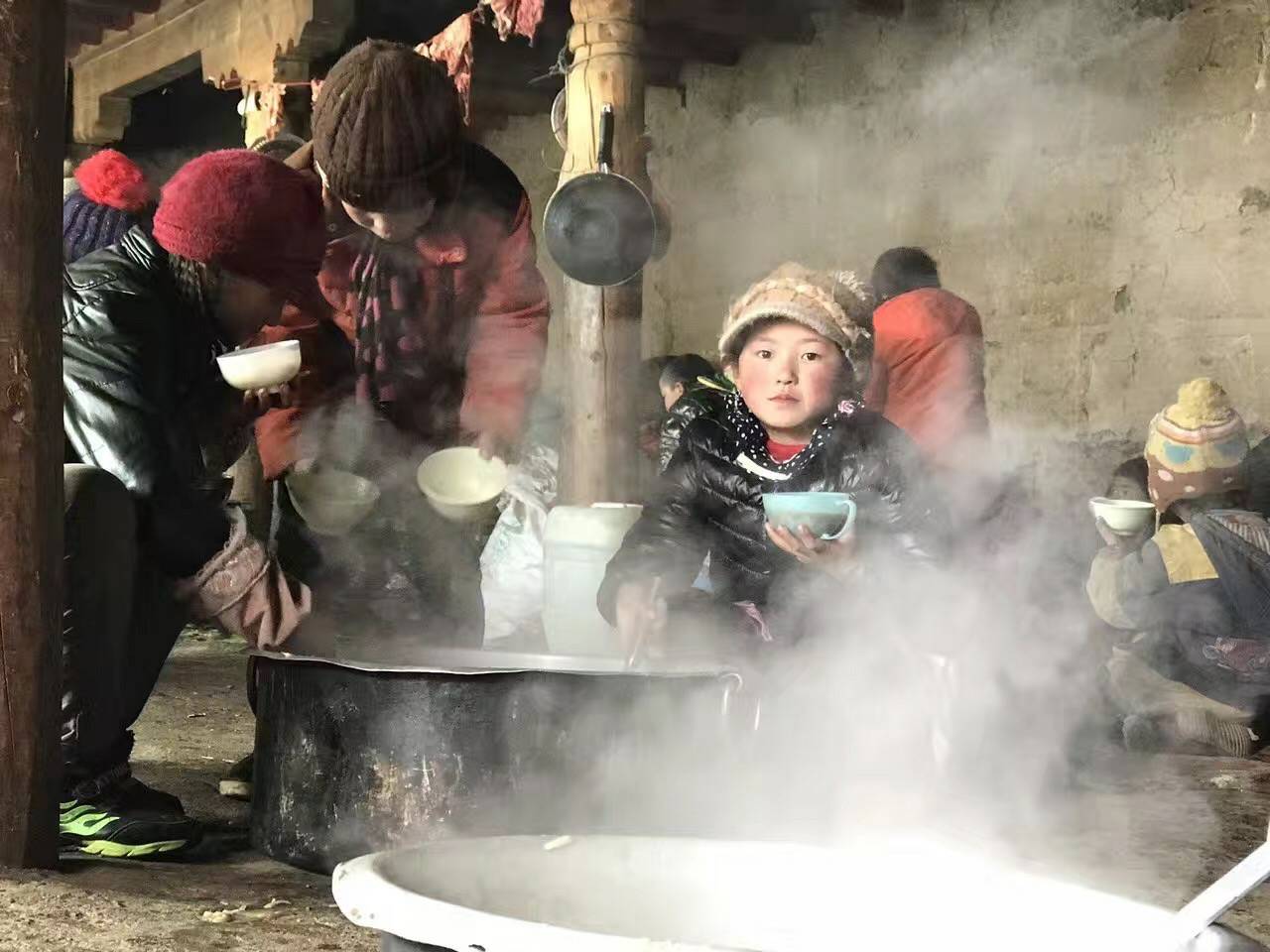 济南波涛高技能人才培训有限公司公益回顾丨家国同欢月同圆 温暖满载甘孜州(图10)